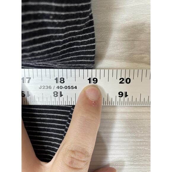 Max Studio Shirt Womens Small Black White Stripe 3/4 Puff Sleeve Stretch 8705S75 - Picture 5 of 9